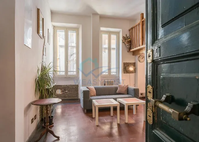 Warm Nest In The Old Building Of Piazza Navona * Roma